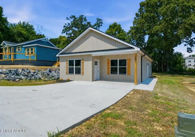 image of 1571 Ne Strawberry Ln, Cleveland, TN 37311 | MLS# 1352323