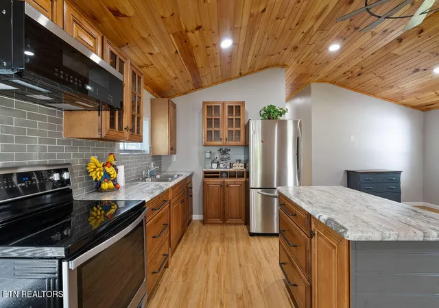 4th image of 1215 Pine Top St, Lenoir City, TN 37772 | MLS# 1352335