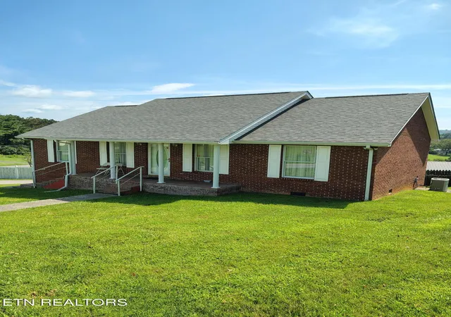2nd image of 525 Fan St, Tazewell, TN 37879 | MLS# 1352279
