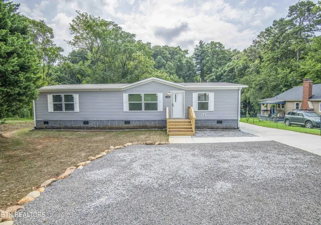 Photo 1 of Single family home for sale at 3140 Haggard Rd, Knoxville, TN 37917 | MLS# 1352440 | Listing updated on 2026-09-16