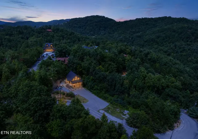 3rd image of 1606 Dove Wing Wy, Sevierville, TN 37862 | MLS# 1352370