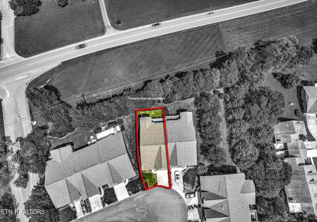2nd image of 7608 Charmwood Wy, Knoxville, TN 37938