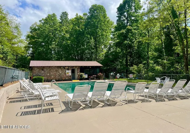 2nd image of 1081 Cvs Rd, Sevierville, TN 37876