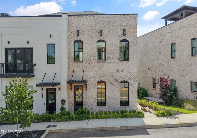 2nd image of 9827 Clingmans Dome Dr, Knoxville, TN 37922 | MLS# 1352374