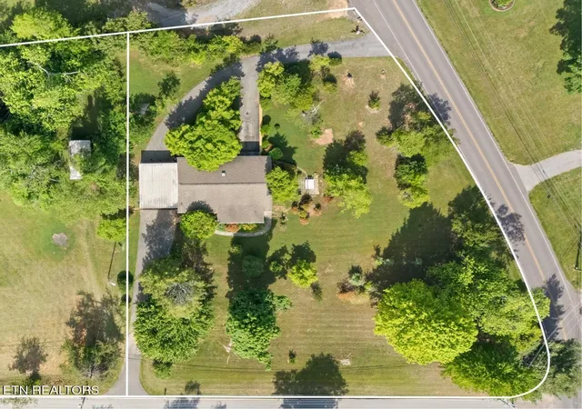 28th image of 1141 Sanders Rd, Knoxville, TN 37923 | MLS# 1352395