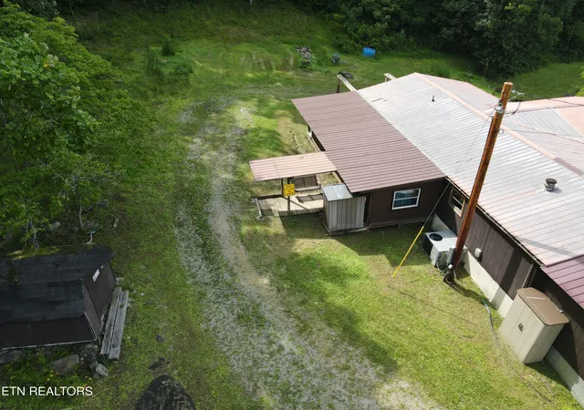 5th image of 180 Grady Langley Rd, Lancing, TN 37770 | MLS# 1352379