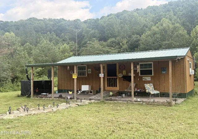 Photo 2 of Single family home for sale at 2704 Westbourne Rd, Duff, TN 37729 | MLS# 1352445 | Listing updated on 2026-08-25