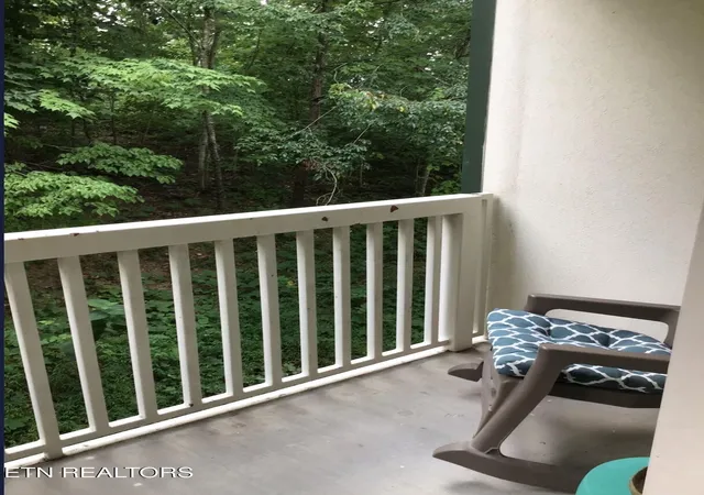 2nd image of 820 Golf Vw Blvd, Pigeon Forge, TN 37863