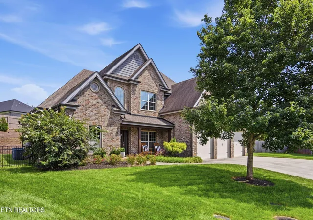 Photo 2 of Single family home for sale at 2247 Muddy Crk Ln, Knoxville, TN 37932 | MLS# 1352489 | Listing updated on 2026-08-20