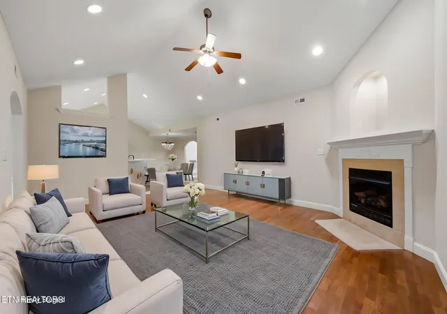 Photo 4 of Condo for sale at 4520 Brittany Hills Way, Knoxville, TN 37938 | MLS# 1352420 | Listing updated on 2026-08-24