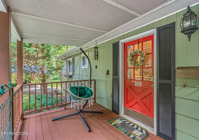 3rd image of 109 N Tampa Ln, Oak Ridge, TN 37830 | MLS# 1352561
