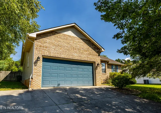 1st image of 1126 Willow Creek Cir, Maryville, TN 37804 | MLS# 1352425