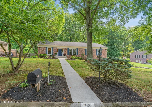 2nd image of 700 Kempton Rd, Knoxville, TN 37909 | MLS# 1352463
