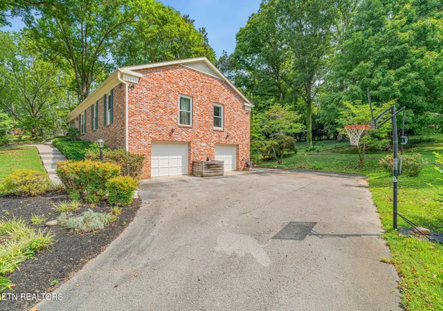 5th image of 700 Kempton Rd, Knoxville, TN 37909 | MLS# 1352463