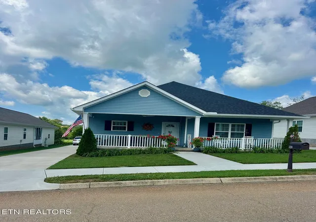 1st image of 942 Stratford Ave, Sweetwater, TN 37874 | MLS# 1352492