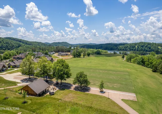 52nd image of 1520 Eagle Pt Dr, Loudon, TN 37774 | MLS# 1352471