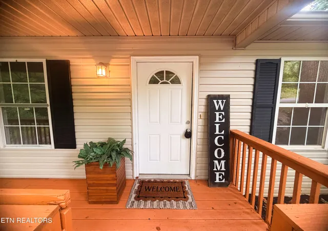 2nd image of 498 Nw Bazel Rd, Harriman, TN 37748 | MLS# 1352517