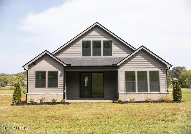Photo 3 of Single family home for sale at 894 Black Bear Cir, Loudon, TN 37774 | MLS# 1352532 | Listing updated on 2026-09-30