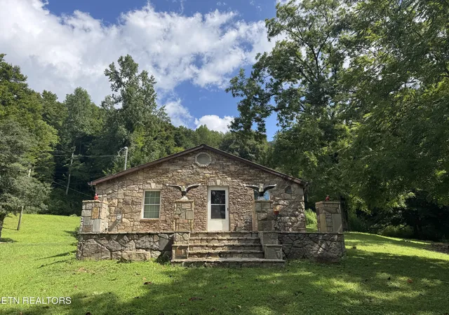5th image of 557 Half Moon Rd, Oliver Springs, TN 37840 | MLS# 1352566