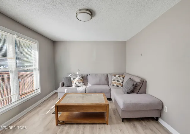Photo 3 of Single family home for sale at 2640 Wilson Ave, Knoxville, TN 37914 | MLS# 1352544 | Listing updated on 2026-09-18