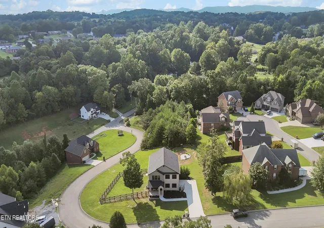 5th image of 1007 Crown Ridge Ln, Powell, TN 37849 | MLS# 1352546