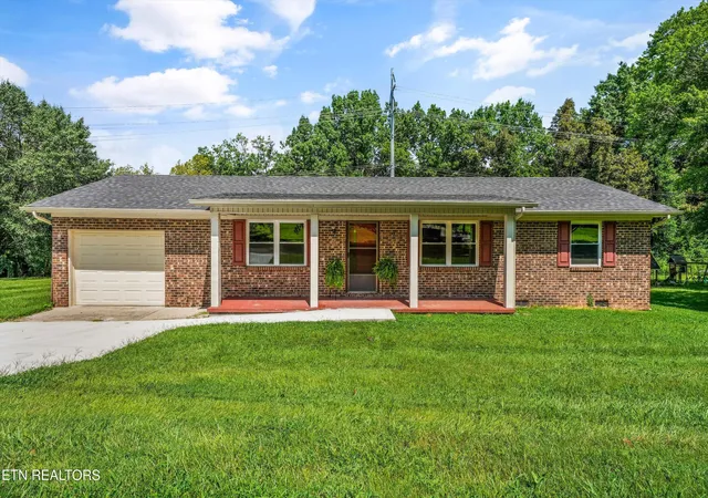 1st image of 3625 N Fountaincrest Dr, Knoxville, TN 37918 | MLS# 1352556