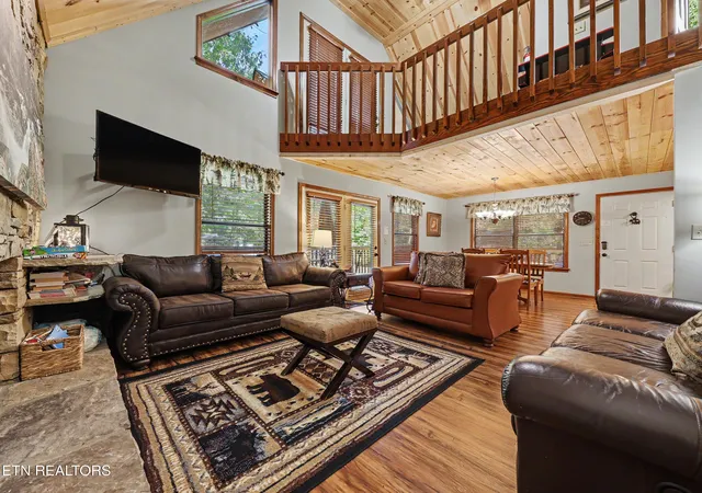 Photo 4 of Single family home for sale at 318 Greenwood Wy, Pigeon Forge, TN 37863 | MLS# 1353712 | Listing updated on 2026-08-30