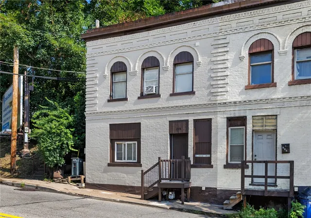 Photo 2 of Sale Pending at 228 Steuben St, Pittsburgh, PA 15220 | MLS# 1711843 | Listing updated on 2026-08-20