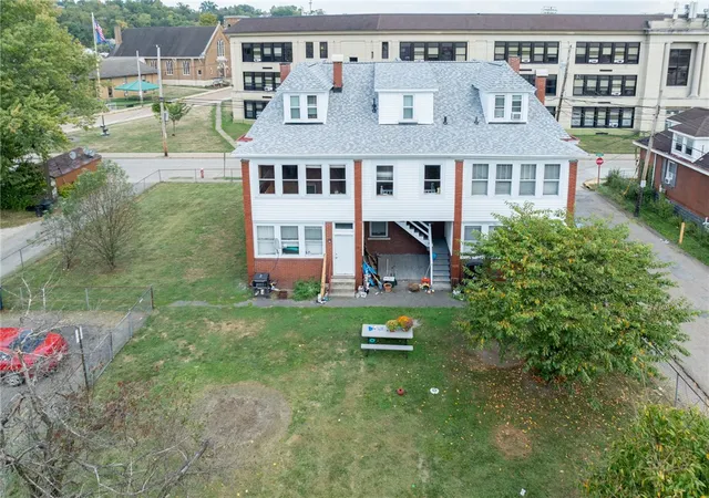 Photo 5 of Multi family home for sale at 1096 - 1098 Valley St, Mc Kees Rocks, PA 15136 | MLS# 1722367 | Listing updated on 2026-08-18