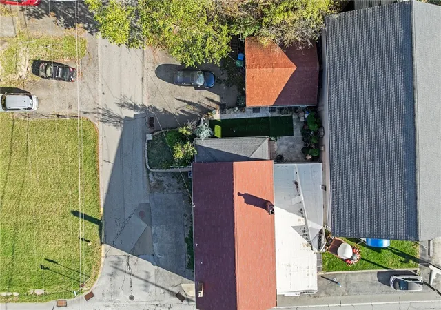 Listing Photo 3 - Condo for sale in building located at 3269 Library Rd, Castle Shannon, PA 15234