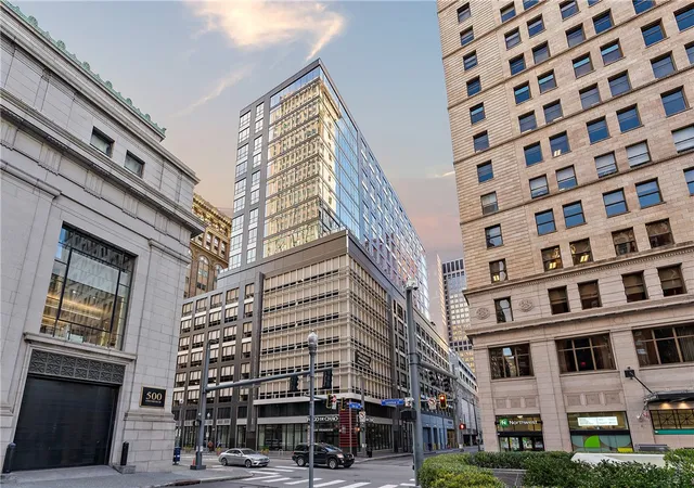 Photo 2 of Condo for sale at 350 Oliver Ave #1005, Pittsburgh, PA 15222 | MLS# 1725365 | Listing updated on 2026-08-21