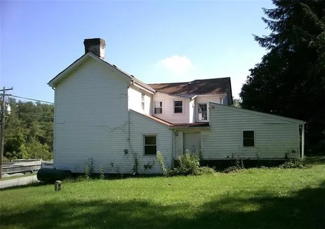 Photo 3 of Single family home for sale at 1746 Grange, Charleroi, PA 15022 | MLS# 1728895 | Listing updated on 2026-08-27