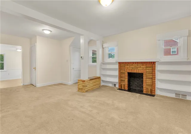 Photo 3 of Single family home for sale at 1002 Gringo Rd, Aliquippa, PA 15001 | MLS# 1729125 | Listing updated on 2026-08-29