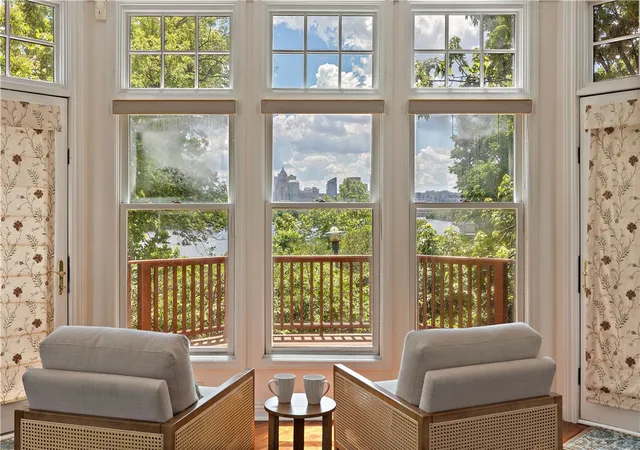 Photo 5 of Townhouse for sale at 88 Waterfront Dr, Pittsburgh, PA 15222 | MLS# 1730319 | Listing updated on 2026-08-09