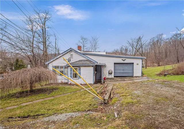 Photo 2 of Single family home for sale at 497 Three Mile Hl, Mount Pleasant, PA 15666 | MLS# 1732526 | Listing updated on 2026-08-17