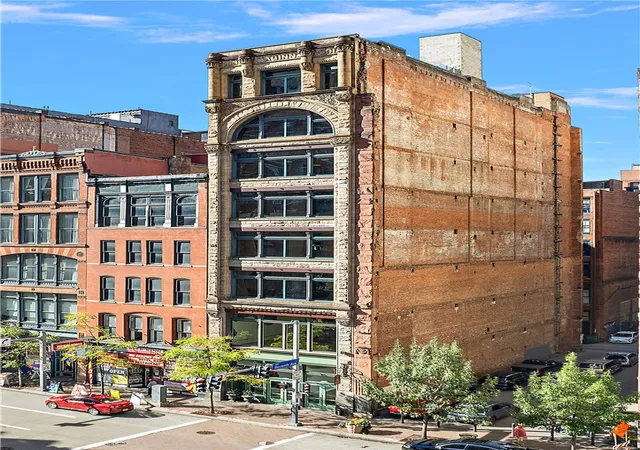 Photo 2 of Condo for sale at 915 Liberty Ave #601, Pittsburgh, PA 15222 | MLS# 1733678 | Listing updated on 2026-08-30