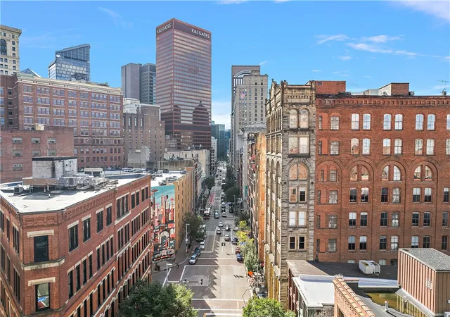 Photo 4 of Condo for sale at 915 Liberty Ave #601, Pittsburgh, PA 15222 | MLS# 1733678 | Listing updated on 2026-08-30