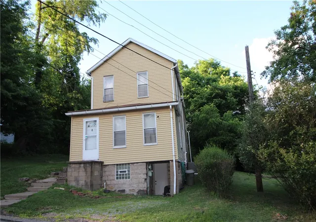 Photo 3 of Single family home for sale at 645 Illinois Ave, Pittsburgh, PA 15221 | MLS# 1735796 | Listing updated on 2026-08-17