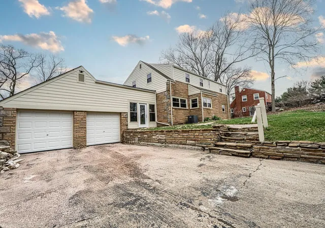 Photo 26 of Sale Pending at 1435 Morrow Rd, Upper St Clair, PA 15241 | MLS# 1736839 | Listing updated on 2026-09-15