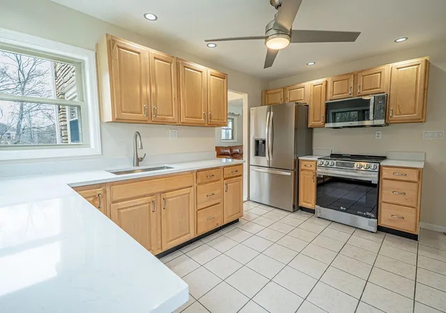 Photo 2 of Sale Pending at 1435 Morrow Rd, Upper St Clair, PA 15241 | MLS# 1736839 | Listing updated on 2026-09-15