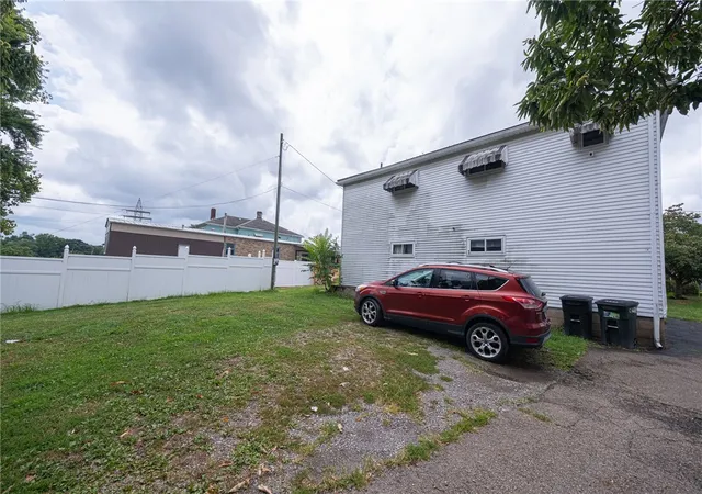 Photo 3 of House for sale at 221-227 Spring St, Springdale Twp, PA 15049 | MLS# 1737173 | Listing updated on 2026-10-06