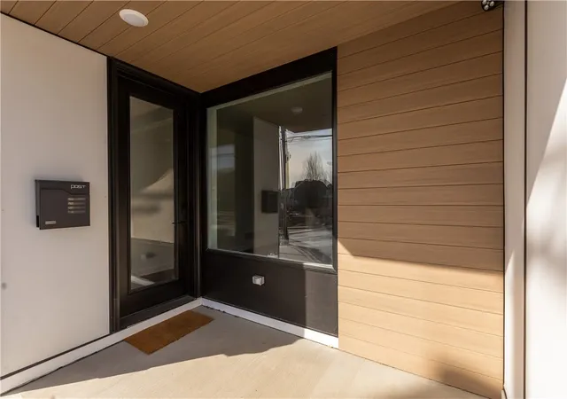 Photo 3 of Townhouse for sale at 2119 Rose St, Hill District, PA 15219 | MLS# 1738059 | Listing updated on 2026-08-07