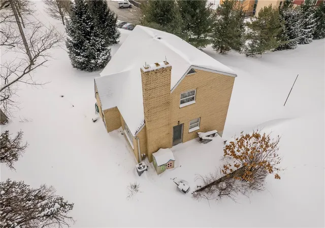 Photo 5 of Single family home for sale at 2573 Nicholson Rd, Sewickley, PA 15143 | MLS# 1738680 | Listing updated on 2026-08-19