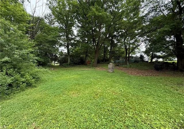 Photo 4 of Single family home for sale at 701 Chicora Rd, Chicora, PA 16025 | MLS# 1739026 | Listing updated on 2026-08-29
