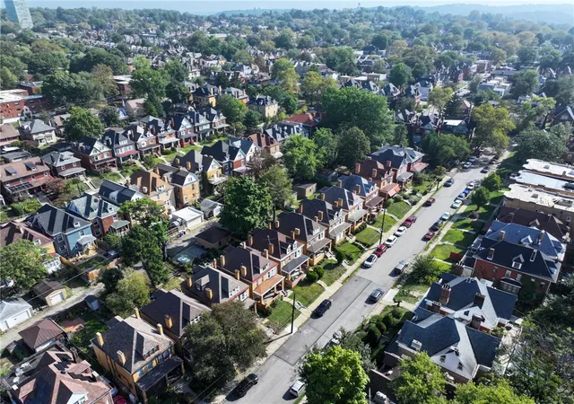 Photo 3 of Sale Pending at 5517 Jackson St, Pittsburgh, PA 15206 | MLS# 1739810 | Listing updated on 2026-08-26