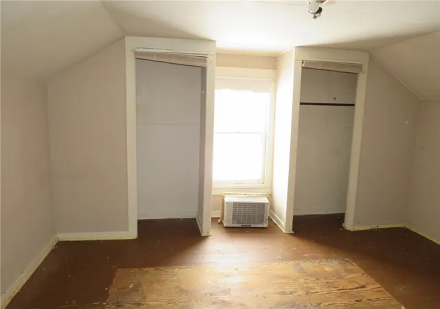 Photo 4 of Single family home for sale at 2189 Dunn Sta Rd, Morris Twp, PA 15329 | MLS# 1739908 | Listing updated on 2026-09-28