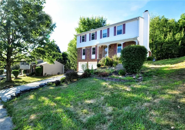 Photo 2 of Single family home for sale at 603 Meade Dr, Coraopolis, PA 15108 | MLS# 1740782 | Listing updated on 2026-08-18