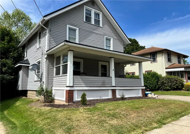 Photo 2 of Single family home for sale at 4 E Ridge Ave, Greenville Boro, PA 16125 | MLS# 1741740 | Listing updated on 2026-08-17