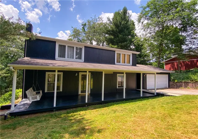 Photo 2 of Single family home for sale at 1310 Center Rd, Monaca, PA 15061 | MLS# 1741828 | Listing updated on 2026-08-28