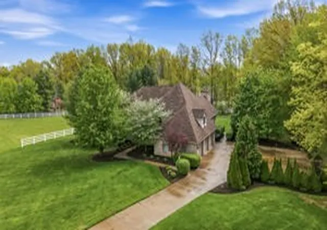 Photo 3 of Single family home for sale at 4506 Whippoorwill Dr, Hermitage, PA 16148 | MLS# 1741633 | Listing updated on 2026-08-22